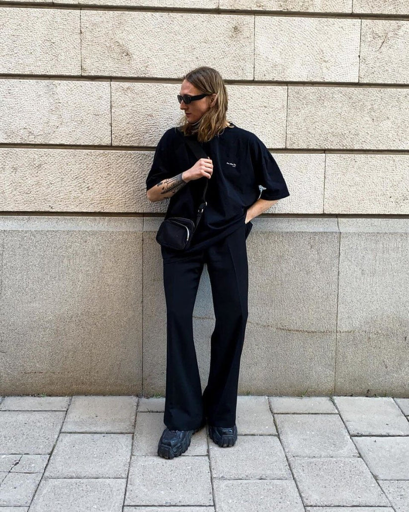Black Oversized T-shirt – THE OTHER FILE